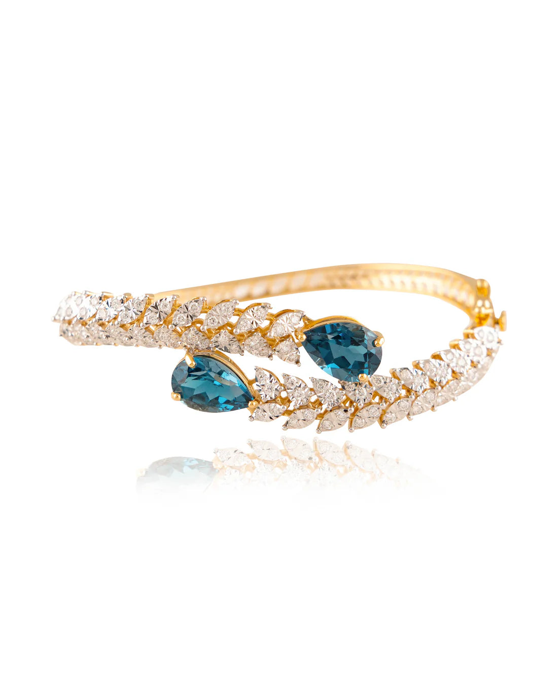 Diamond Bangle (I/J-SI)