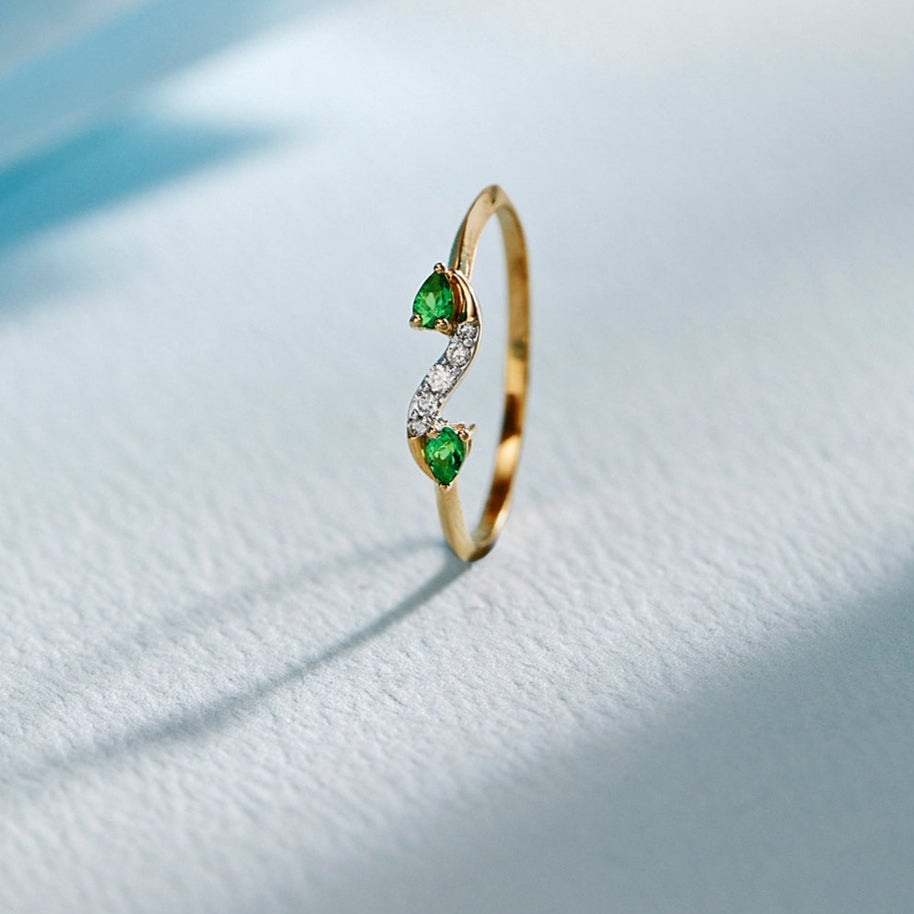 Shimmering Swirl Gemstone Ring