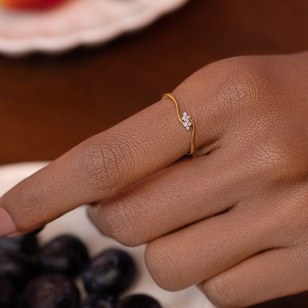 Danity Curve Diamond Ring